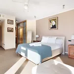 Rossella By Paramount Holidays 4* אדחה