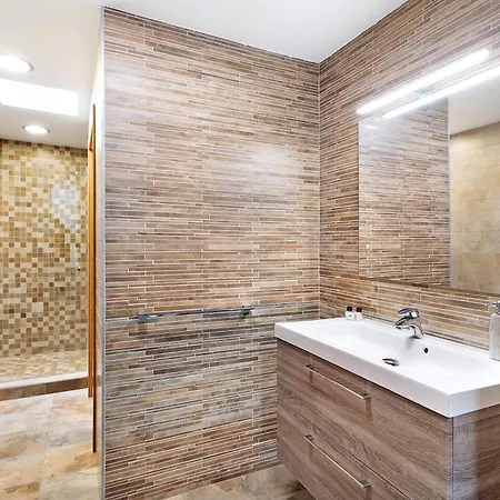 Hotel Rossella By Paramount Holidays Costa Adeje (Tenerife)