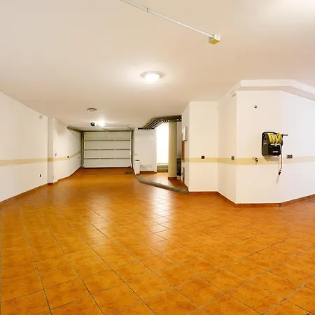 Hotel Rossella By Paramount Holidays Costa Adeje (Tenerife)