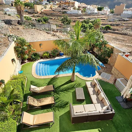 Villa Rossella By Paramount Holidays