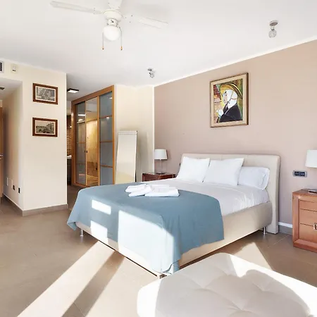 Rossella By Paramount Holidays 4* אדחה